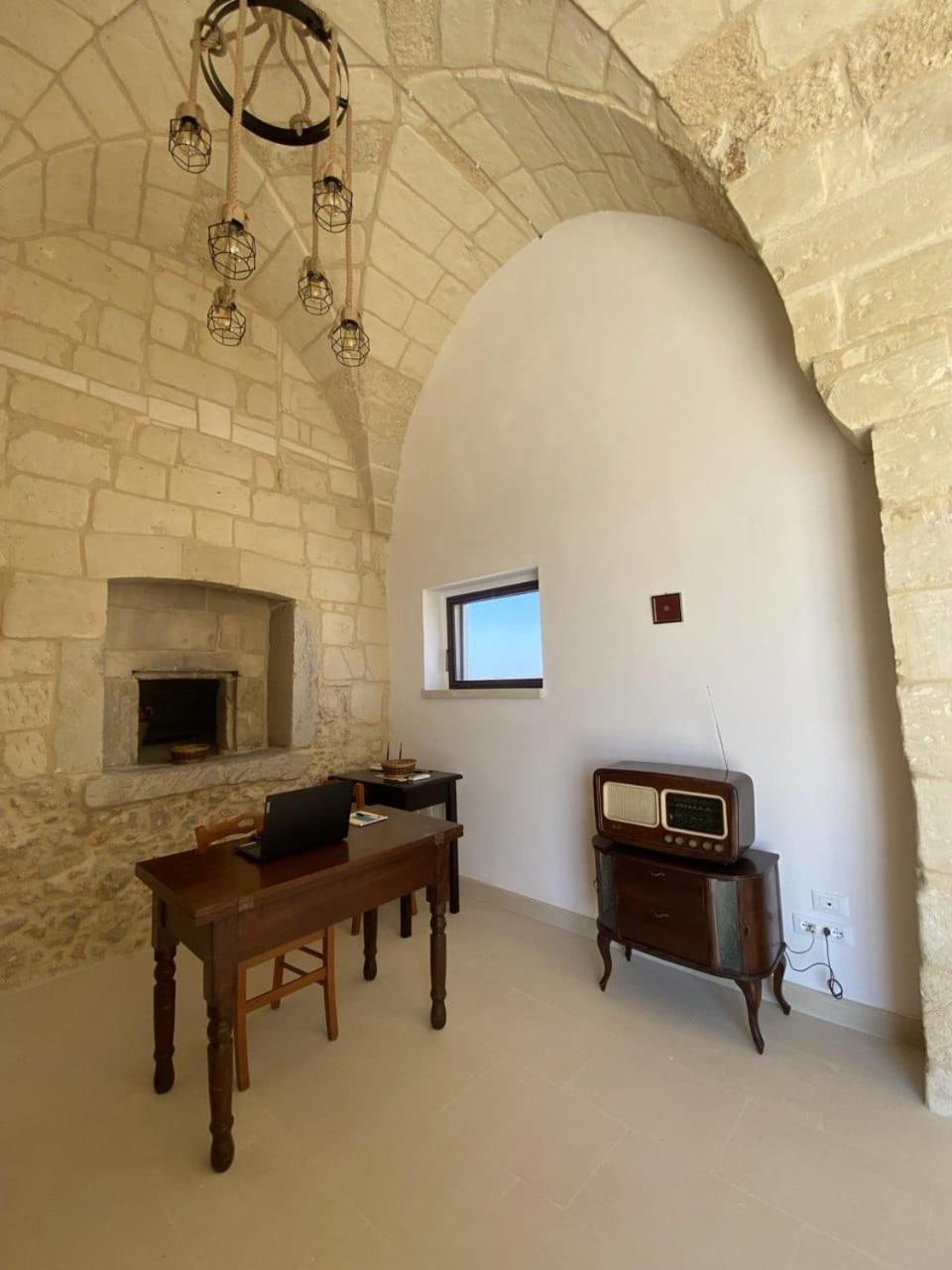 Agriturismo Masseria Sbotta Sant'Andrea  Buitenkant foto