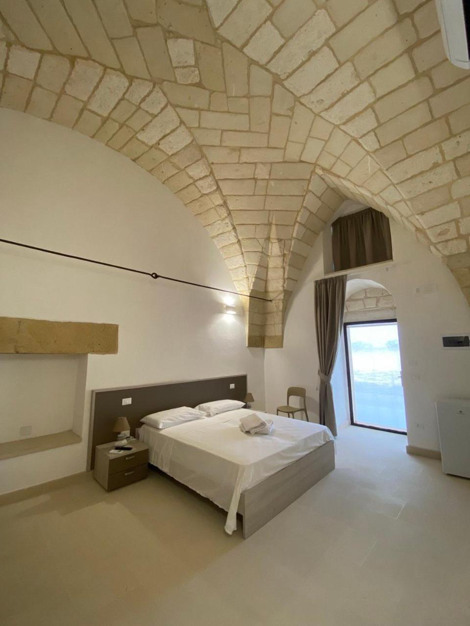 Agriturismo Masseria Sbotta Sant'Andrea  Buitenkant foto